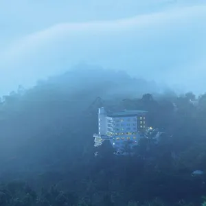 Hotel Gokulam Park, Munnar